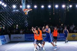 英雄联盟总决赛直播-篮球职业赛事中频频出现的争议事件