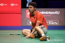 LOL决赛-日本队横扫丹麦队，李梓嘉扛起全队