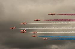 英雄联盟总决赛-费城之盾与记忆之刃，当76人的铁血胜利遇上克莱的时光切片