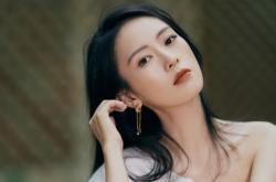 英雄联盟总决赛赛程-伯纳乌的夜晚，格纳布里神兵天降！皇马稳稳拿下那不勒斯的背后，站着一位球场刺客