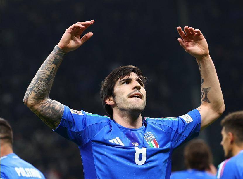 意大利队力克罗地亚队，保持不败金身