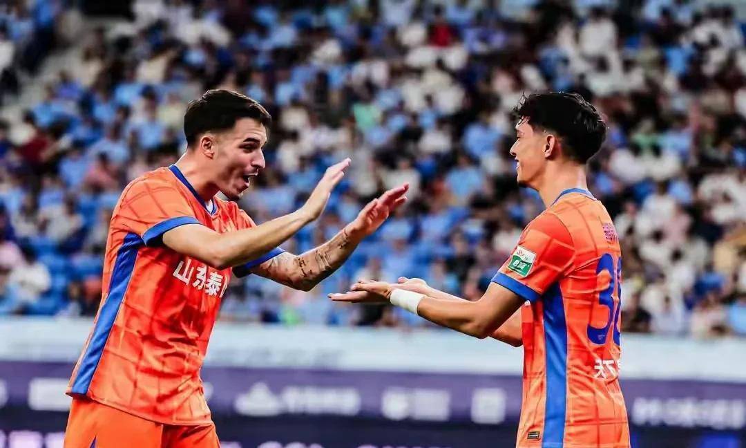 关于贵州恒丰主场战平山东泰山，努力争取保级机会的信息