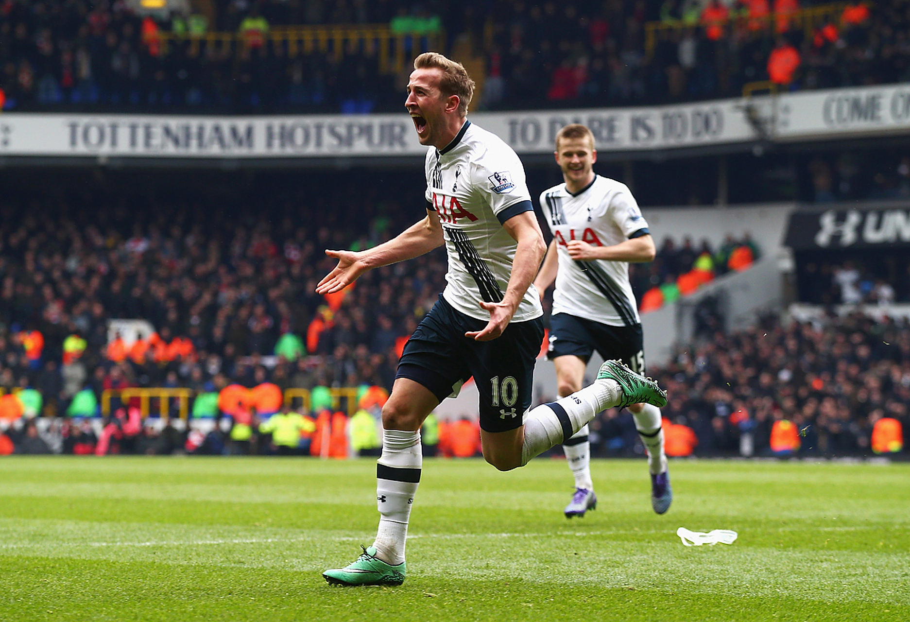 包含亨利首次执教热刺，曼城战狼窝的词条