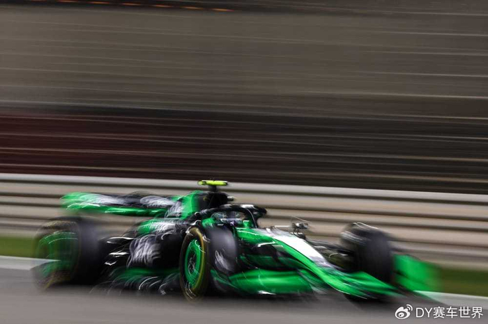索伯车队完胜哈斯车队，阿隆索带队取胜