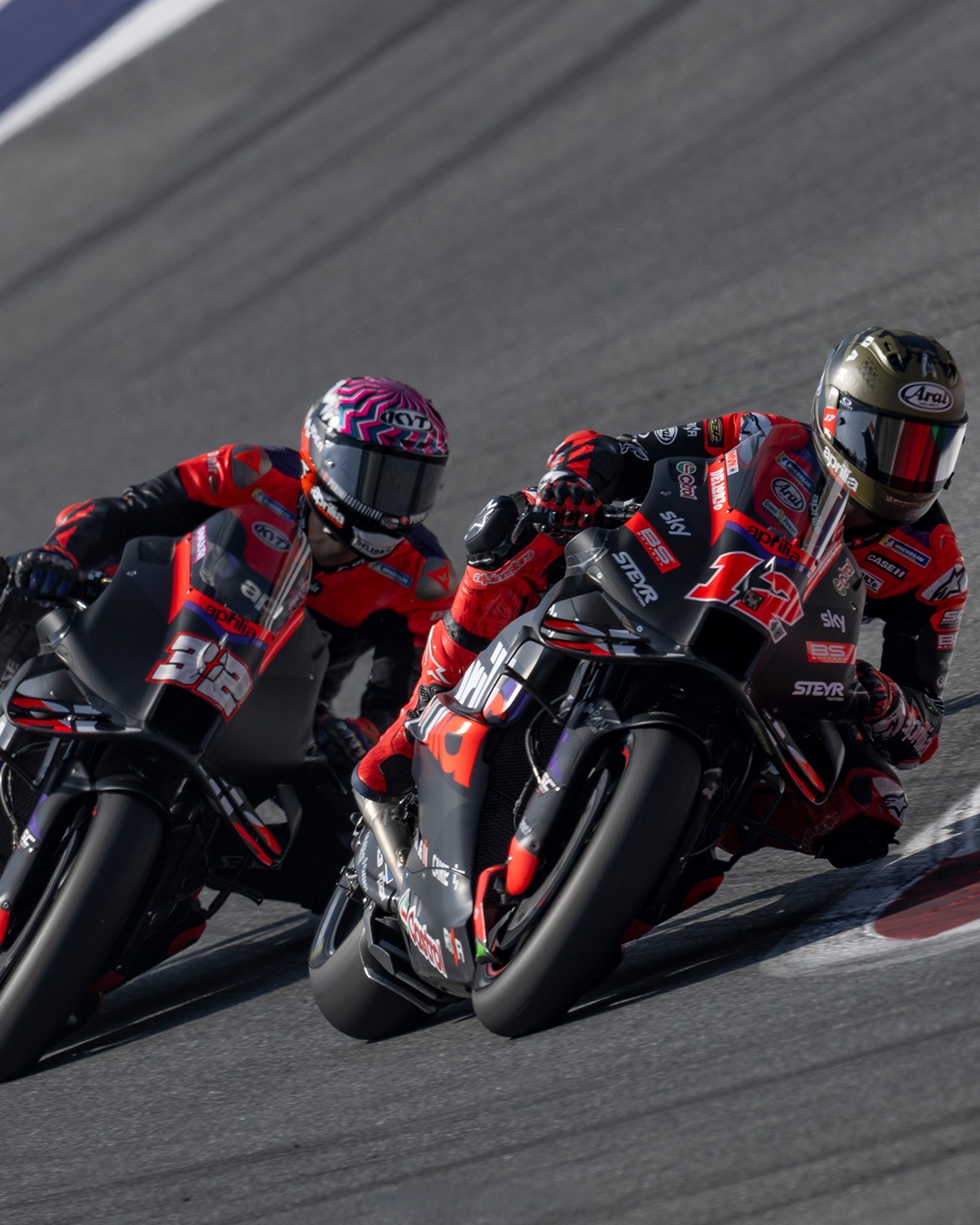 雷诺车队横扫哈斯车队，阿隆索惊艳四座