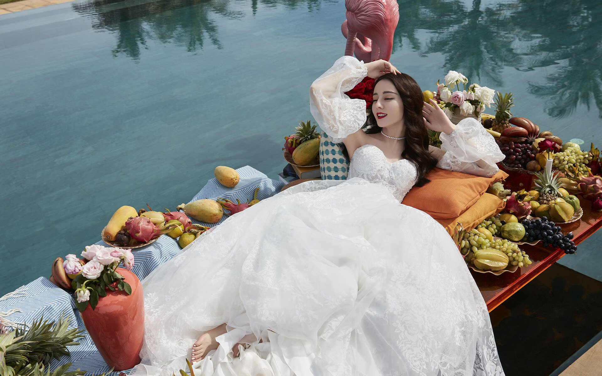 跑道之外,另一种引擎轰鸣,当巴林F1的喧嚣遇见武切维奇的内线方程式