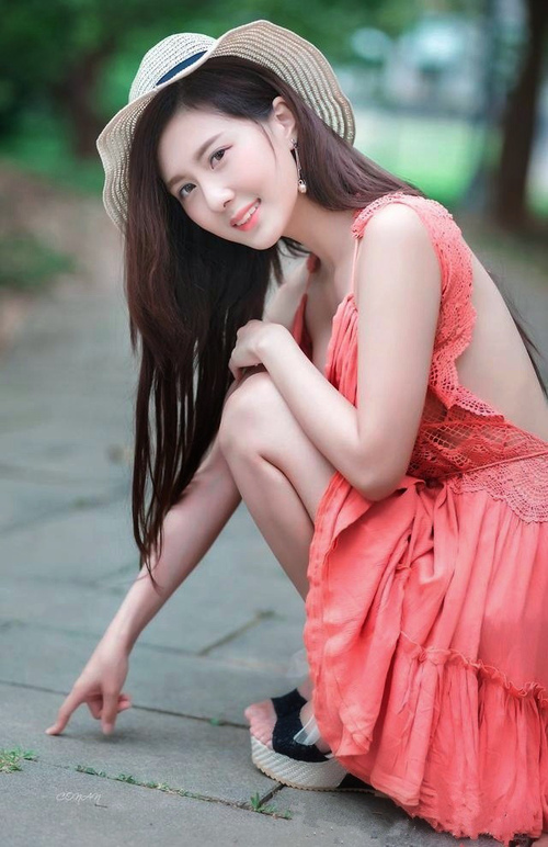 首先,我们来扩展思维,构思一个既有深度又吸引眼球的标题